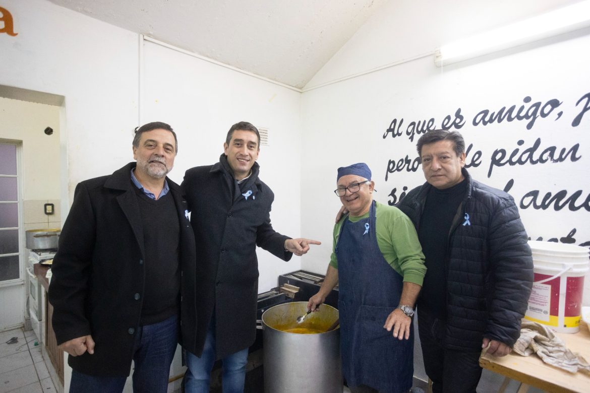 BICHARA EN LOS FESTEJOS DEL 25 DE MAYO