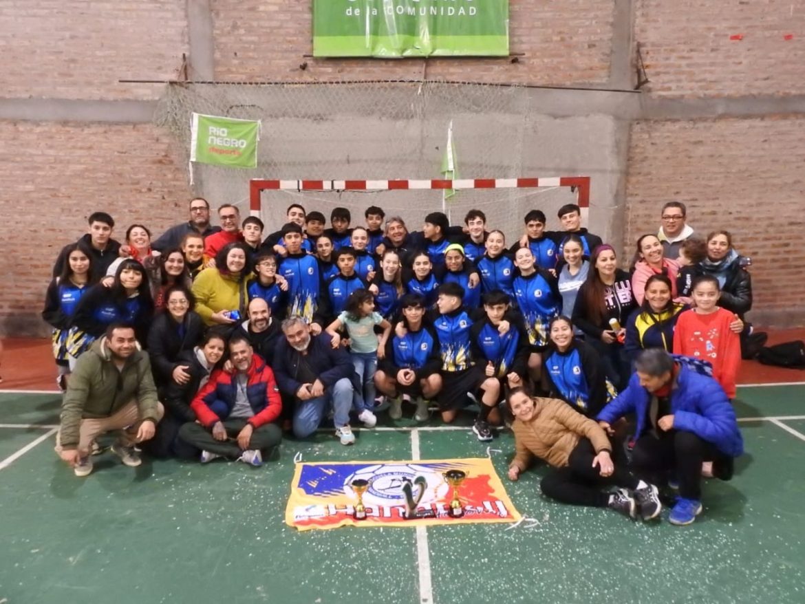 UN JUGADOR DE LA ESCUELA MUNICIPAL DE HANDBALL DE PATAGONES ES EL GOLEADOR DEL PROVINCIAL DE CADETES