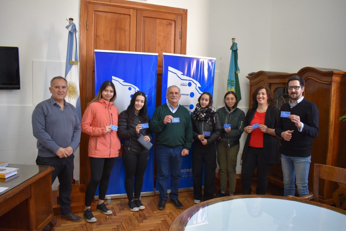 BOLETO ESTUDIANTIL: ENTREGARON TARJETAS A ESTUDIANTES TERCIARIOS Y UNIVERSITARIOS 