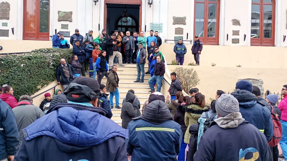 (VIDEO) LAS DEMANDAS QUE LOS MUNICIPALES PRESENTARON A MARINO