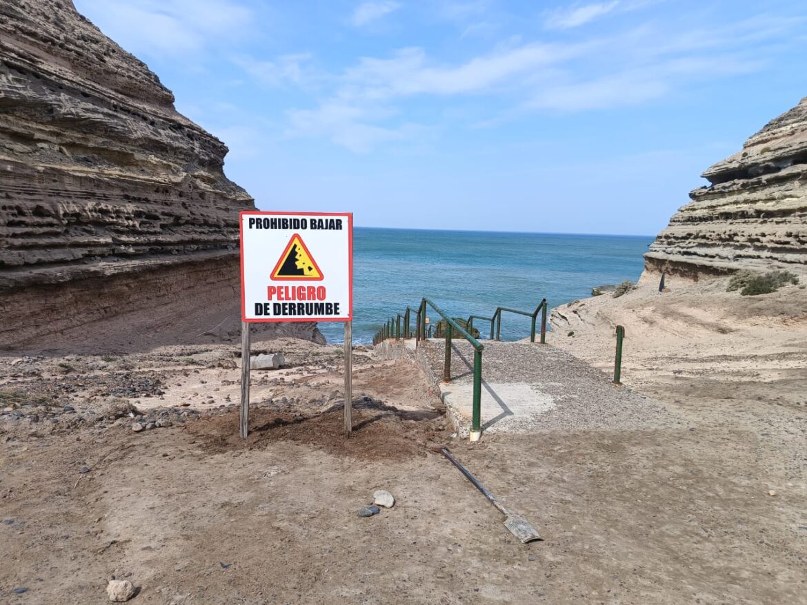 PROHIBEN EL ACCESO A LA PLAYA DEL ESPIGÓN POR SEGURIDAD