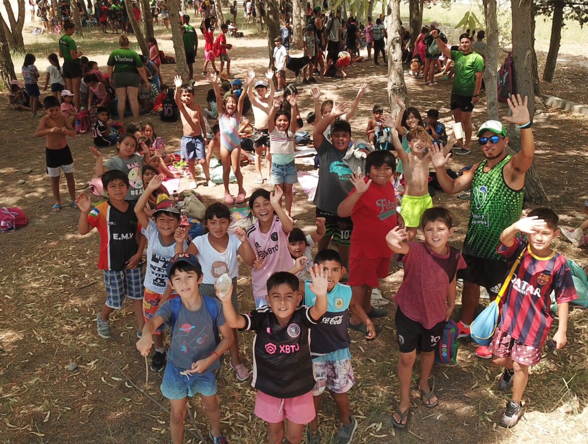 SE INICIA LA COLONIA DE VACACIONES PARA NIÑOS Y NIÑAS