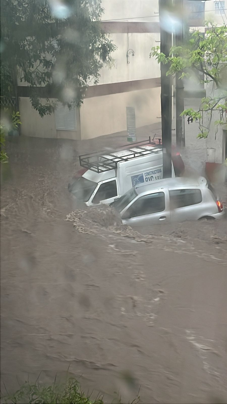 AUDIO: INUNDACIÓN EN BAHÍA BLANCA: JOVEN MARAGATO COMPARTE SU IMPACTANTE RELATO