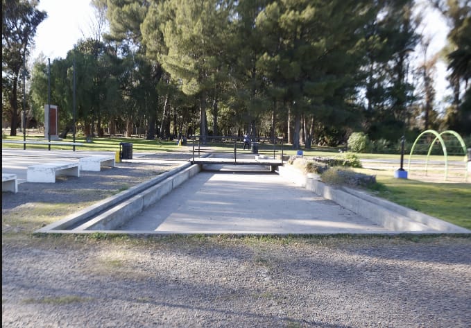 ZELMER PROPONE QUE EL MUNICIPIO REALICE UN PLAN DE MANTENIMIENTO Y PUESTA EN VALOR DE LA PLAZA RAÚL ALFONSÍN