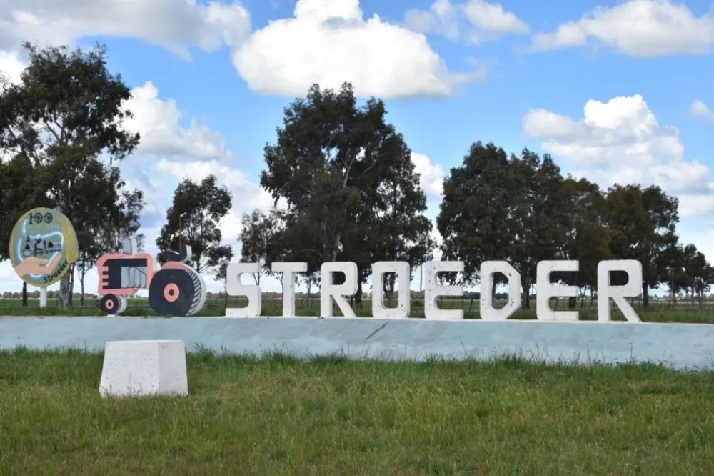 FESTEJOS EN STROEDER POR EL DÍA DE LA INDEPENDENCIA